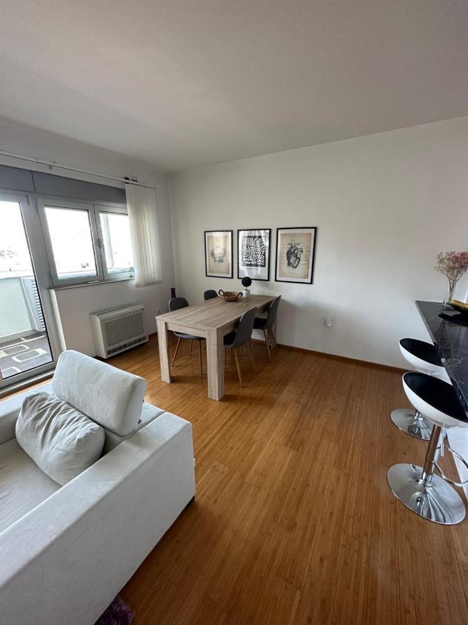 Luxury Aparment Blossom モスタル エクステリア 写真